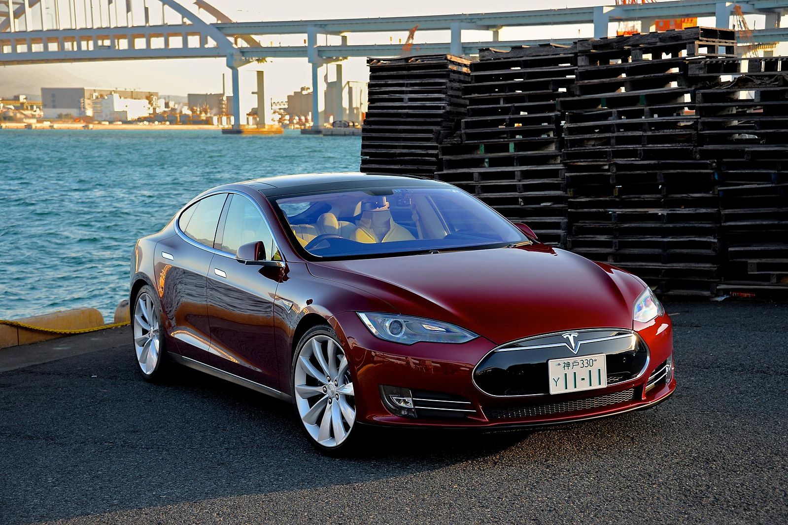 fuel efficient vehicles Tesla Model S